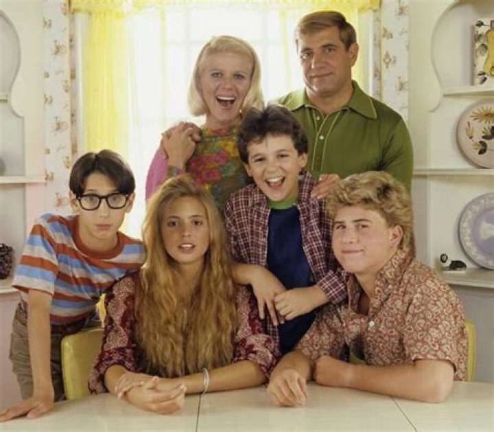 Ted Mills, Joan Mills Kerr