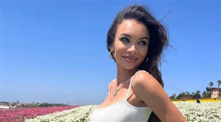 Alyssa Scott- Net Worth, Bio, Age, Dating, Height, Career