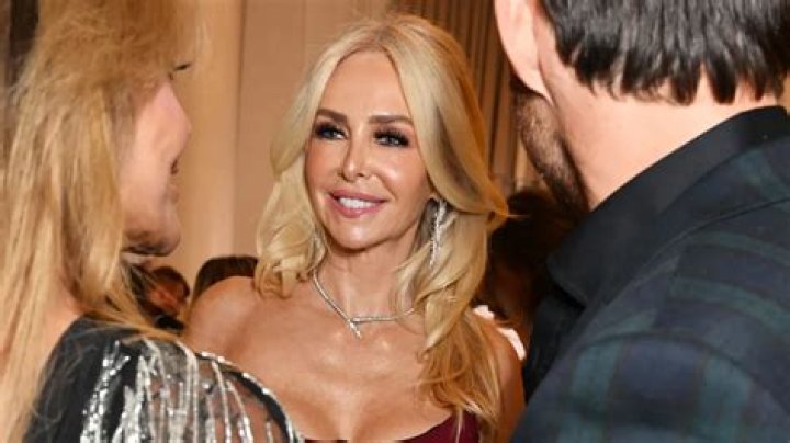 Amanda Cronin Wiki, Age, Net Worth, Husband, Boyfriend, Kids & More