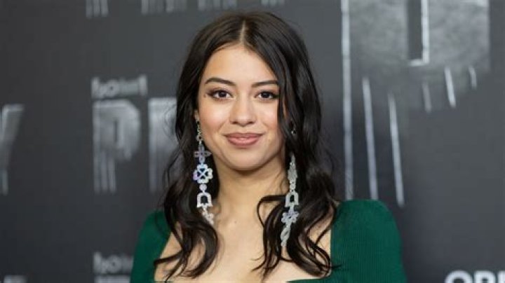 Amber Midthunder Bio, Wiki, Height, Age, Parents, Boyfriend, TV Shows, and Net Worth