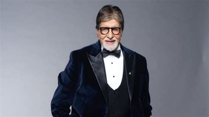 Amitabh Bachchan Biography - Childhood, Life Achievements & Timeline