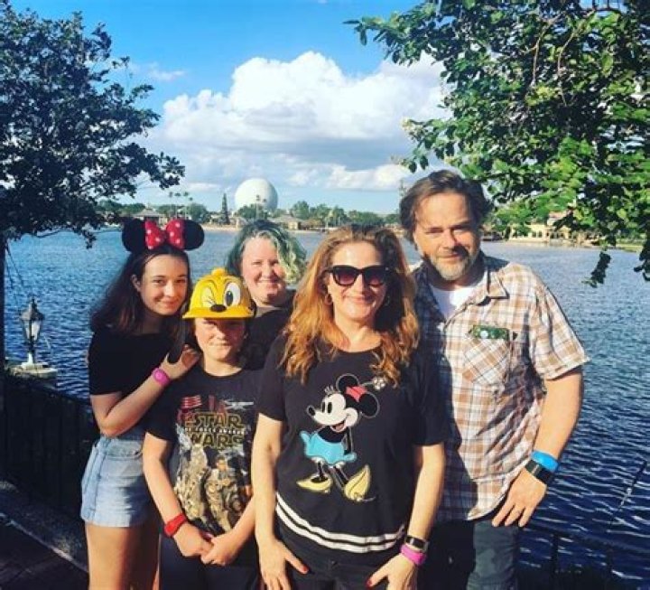 Ana Gasteyer Net Worth