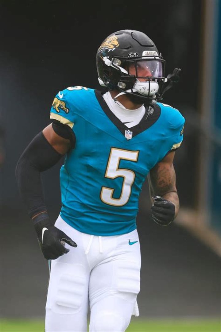 Andre Cisco age, height, ethnicity, family, college, 40 time, draft, trade, net worth, Instagram