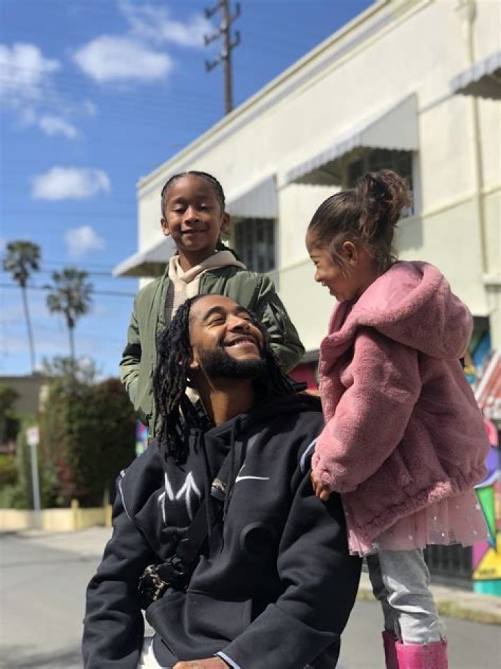 Apryl Jones Bio, Wiki, Age, Height, Lil Fizz, Pregnant, Omarion, Kids, Net Worth