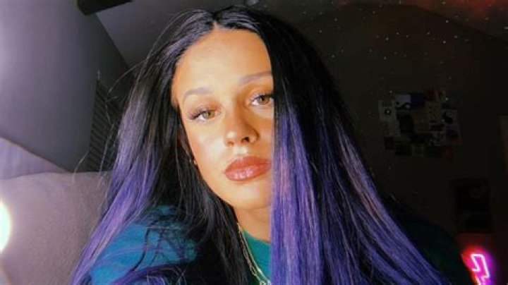 Arkansas Razorbacks' Sasha Goforth Shares Stunning Swimsuit Photo