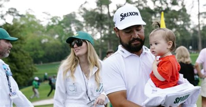 Bai Bobby Wiki, bio, age, height, nationality, family, caddie, ranking, career earnings, net worth