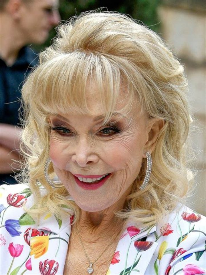 Barbara Eden Biography - Facts, Childhood, Family Life & Achievements
