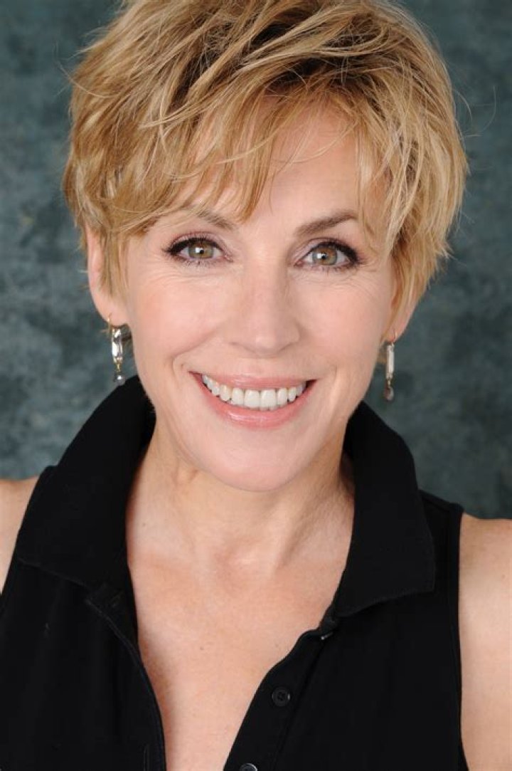 Bess Armstrong Biography - Facts, Childhood, Family Life & Achievements of Actress