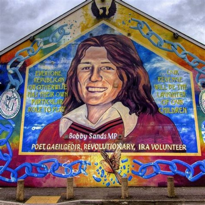 Bobby Sands Biography - Facts, Childhood, Family Life & Achievements