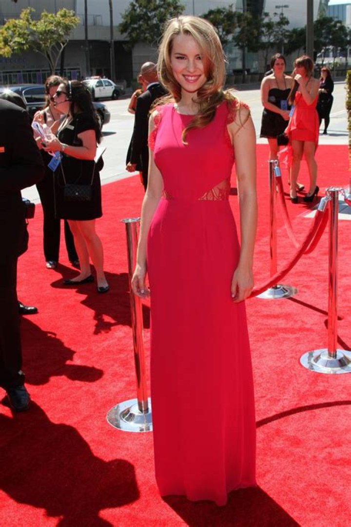 Bridgit Mendler Body Measurements Height Weight Bra Size Vital Stats Facts