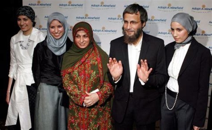 Cat Stevens Children: Meet Yoriyos, Maymanah Islam, Hasanah Islam, Aminah Islam, Abd al-Ahad Islam, and Asmaa Islam