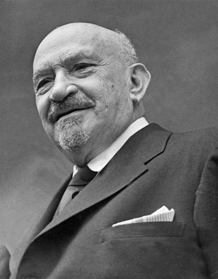 Chaim Weizmann Biography - Childhood, Life Achievements & Timeline
