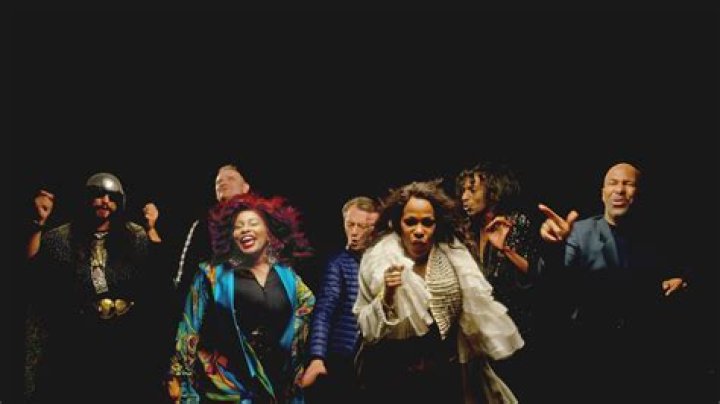 Chaka Khan siblings: Meet Taka Boom Mark Stevens Tammy McCrary Kathleen Burrell