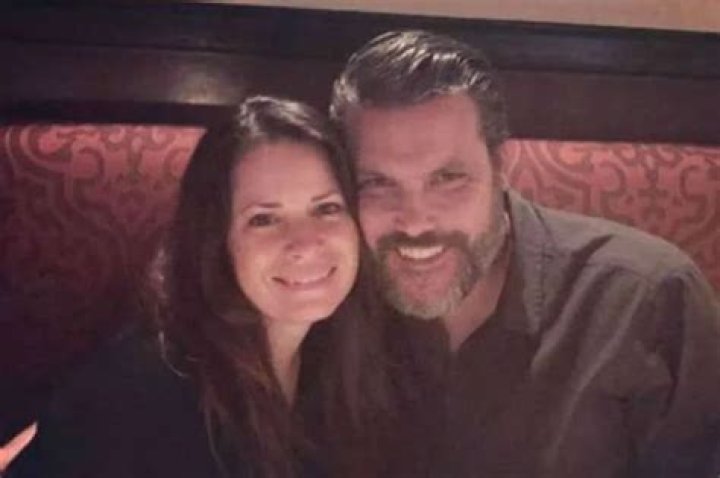 Charmed Alum Holly Marie Combs Is Married – Actress Wed Boyfriend Mike Ryan