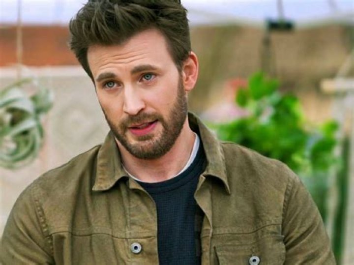 Chris Evans (actor)Biography, Age, Wiki Height, Image, Wife, Family, Height, Net Worth, Movies, Instagram And Tattoos