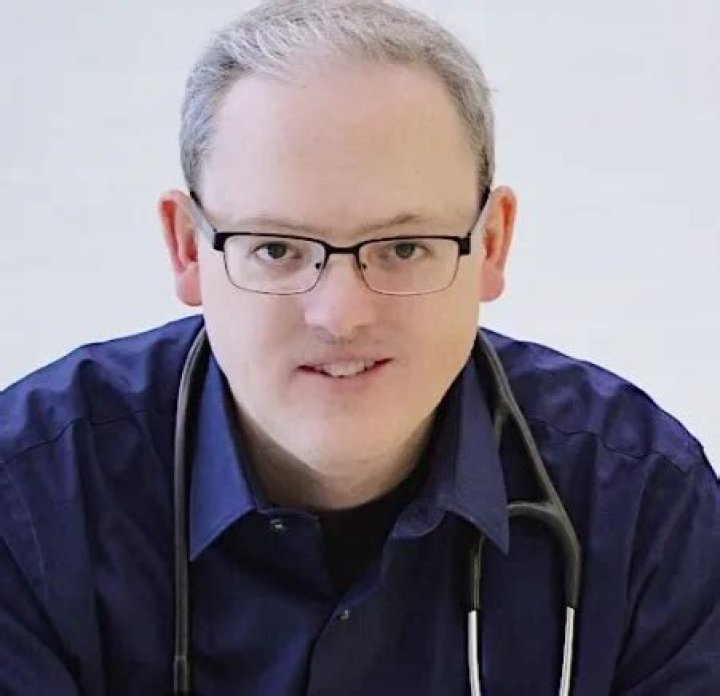 Dr. Christopher Hughes, MD – Eureka, IL