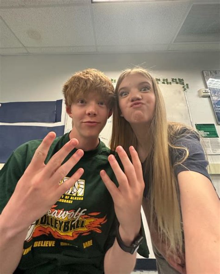 Cody Veith Biography - Facts, Childhood, Family Life & Achievements