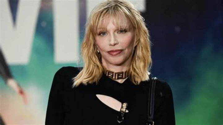 Courtney Love risked her career to warn actresses about Harvey Weinstein 13 years before his arrest