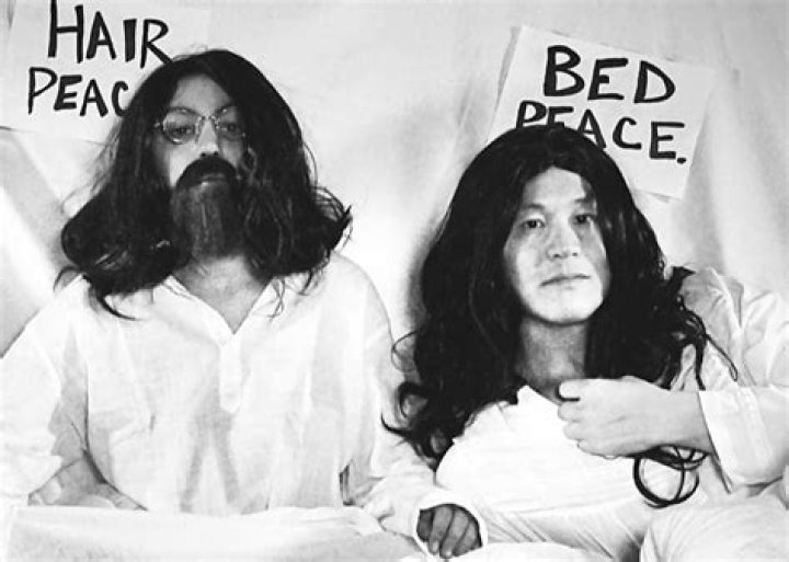 Courtney Stodden Transforms Into John Lennon For An Amazing Halloween Costume — Check Out The Look!