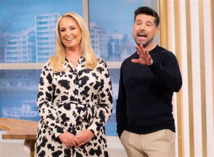 Craig Doyle (TV Presenter) Age, Height, TV Shows, Education, Family, Instagram