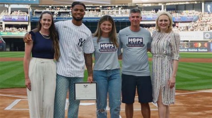 Damar Hamlin family, girlfriend, children, parents, siblings