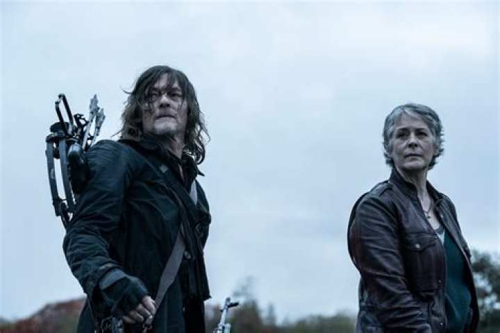 Daryl Will Get Some New Weapons In The Walking Dead Season 9