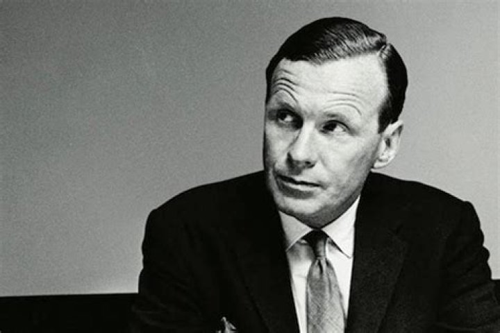David Ogilvy Biography - Facts, Childhood, Family Life & Achievements