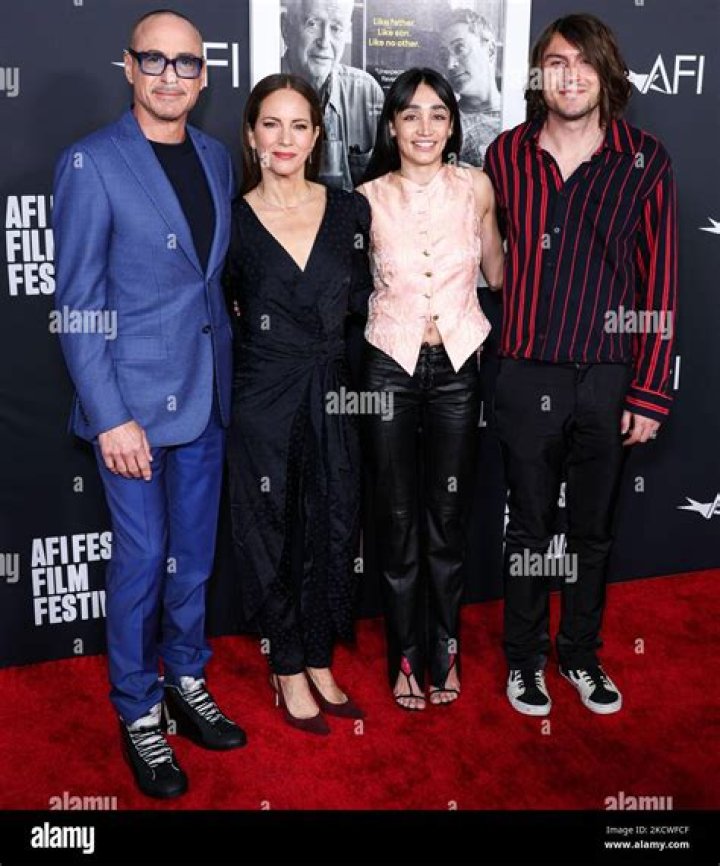 Deborah Falconer Bio, Age, Husband, Son (Indio Falconer Downey), Eye, Net worth