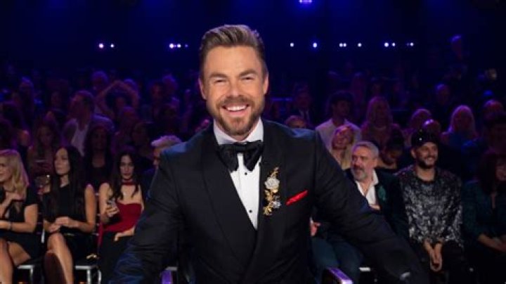 Derek Hough Biography - Facts, Childhood, Family Life & Achievements