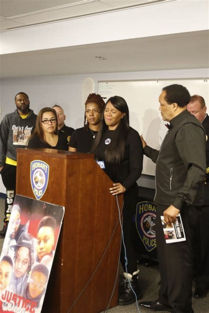 Destiny Loreal Jackson and Nazirah Elizia Ali Muhammad 2 women found shot to death in Hobart, Indiana