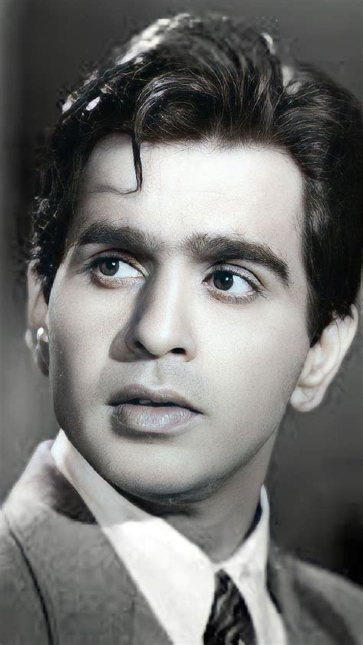 Dilip Kumar Biography - Facts, Childhood, Life Achievements & Timeline