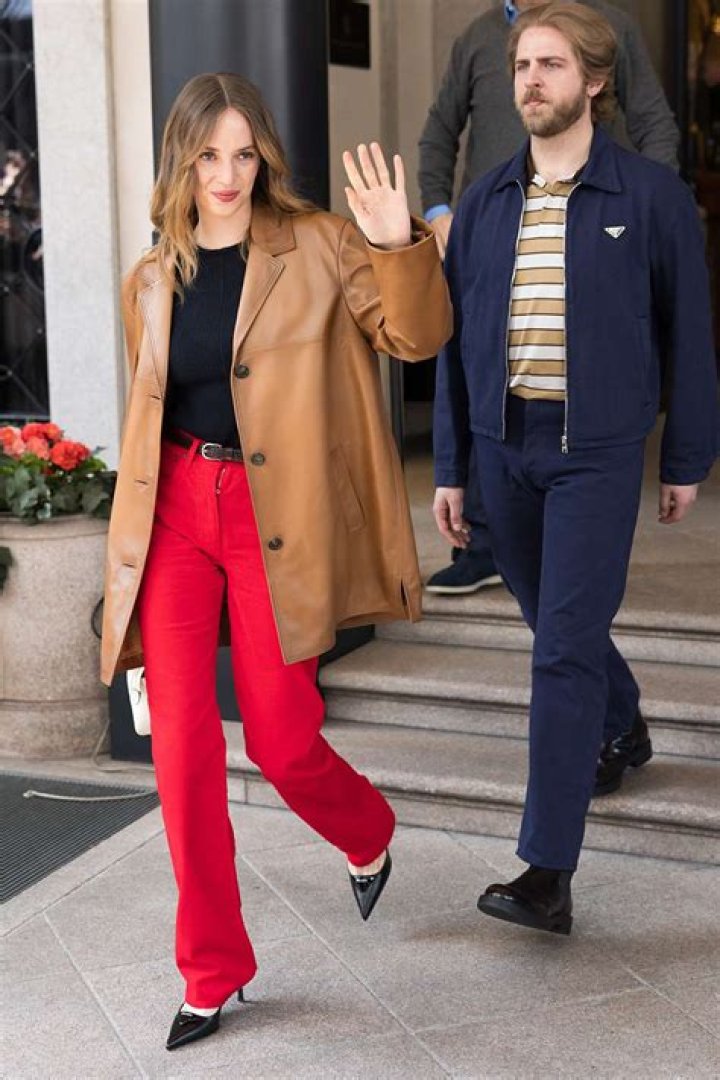 Does Ethan Hawke have a sister?