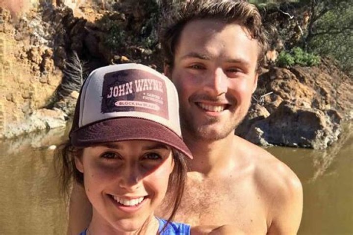 Dylan Efron (Instagram Star) Wiki, Biography, Age, Height, Weight, Girlfriend, Net Worth, Family, Career, Facts