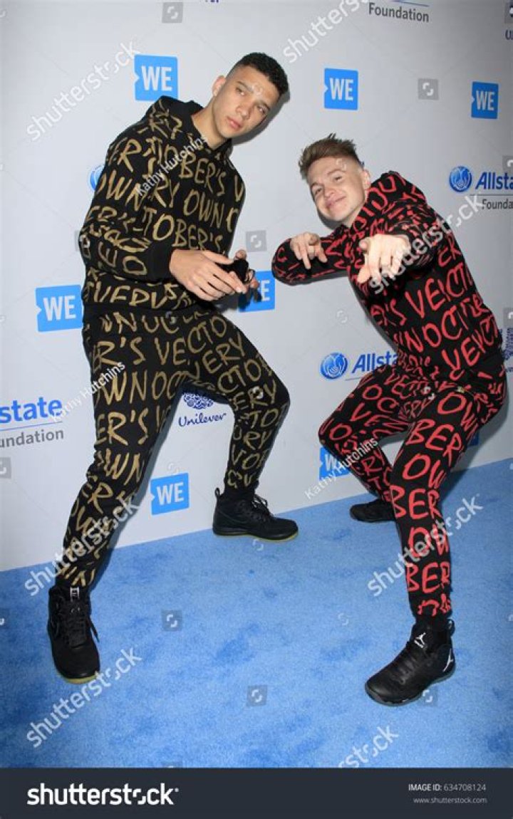 Elliot Crawford - Bio, Facts, Family of English YouTube Star & Social Media Personality