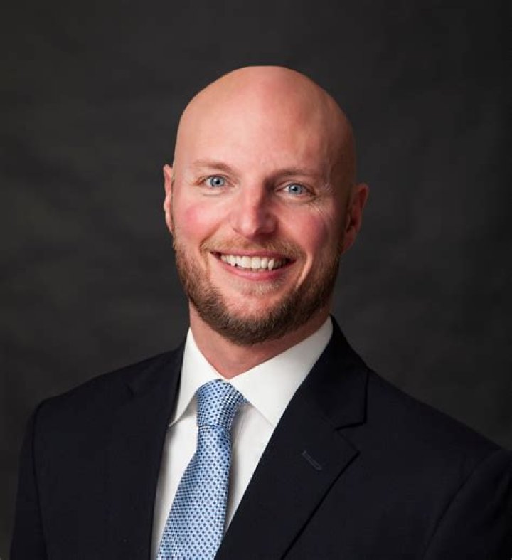 Dr. Eric Bakke, MD – Grand Forks, ND