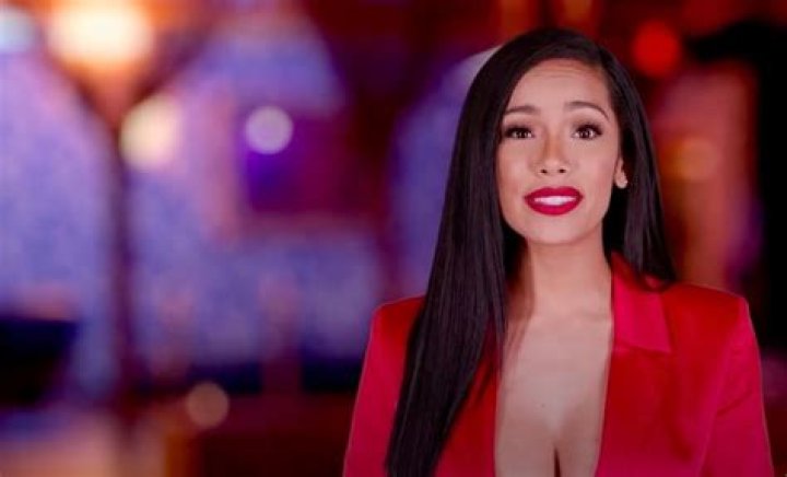 Erica Mena Shows Fans The Diamond Necklaces Made For Her Birthday