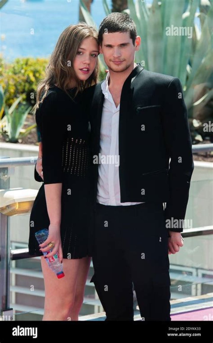 Fact Check: Is Adèle Exarchopoulos Lesbian? Partner And Sexuality