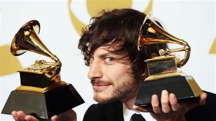 Fact Check: What Happened To Gotye – Where Is He Now; Is He Sick – Illness & Health Update