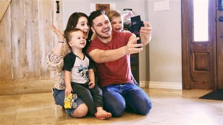 Finley Lanning - Bio, Facts, Family Life of YouTube Personality