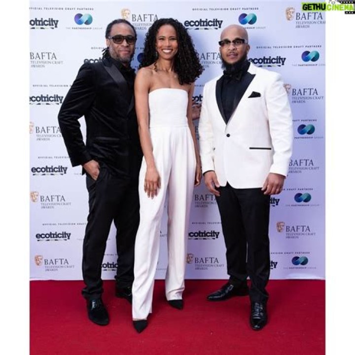 Fola Evans-Akingbola: dating, net worth, tattoos, smoking & body measurements