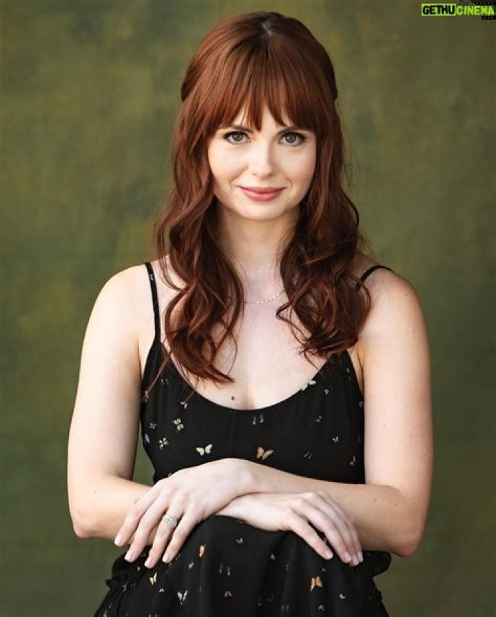 Galadriel Stineman Biography - Facts, Childhood, Family of Actress