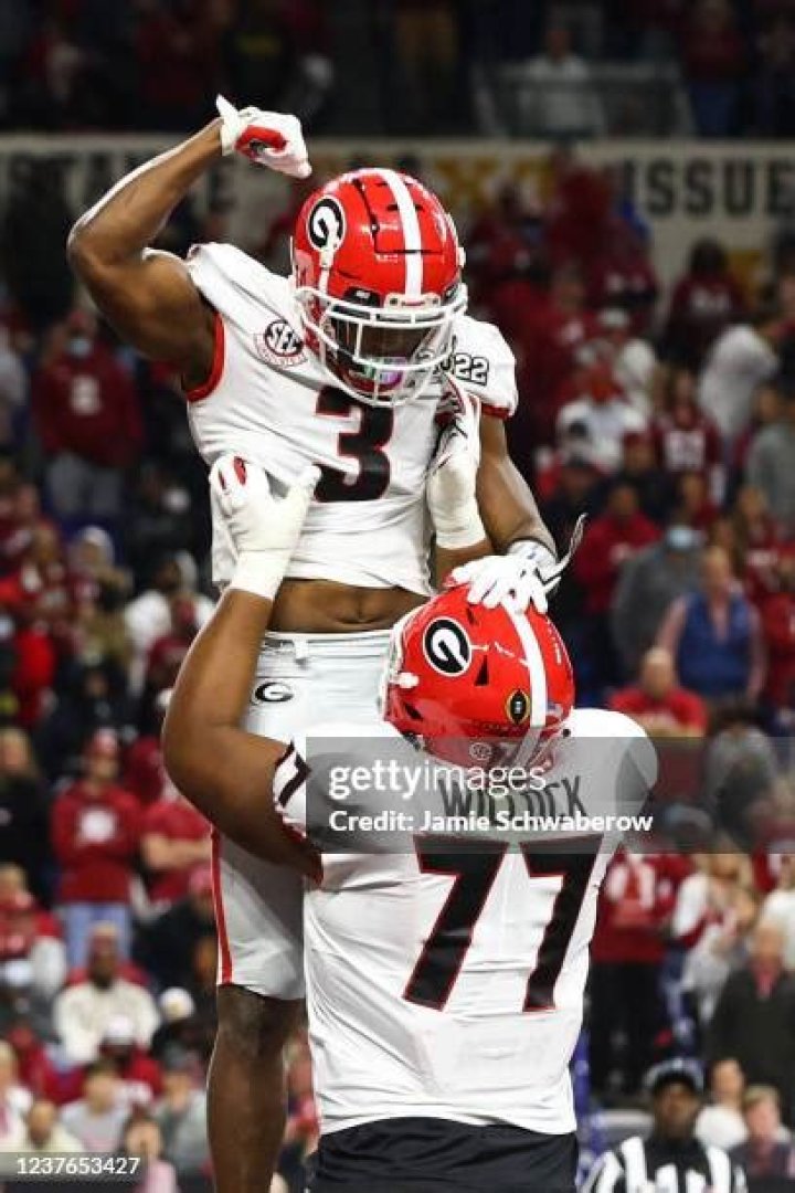 Georgia Bulldogs RB: Zamir White Parents – Mother Shanee White; Family Ethnicity & Girlfriend