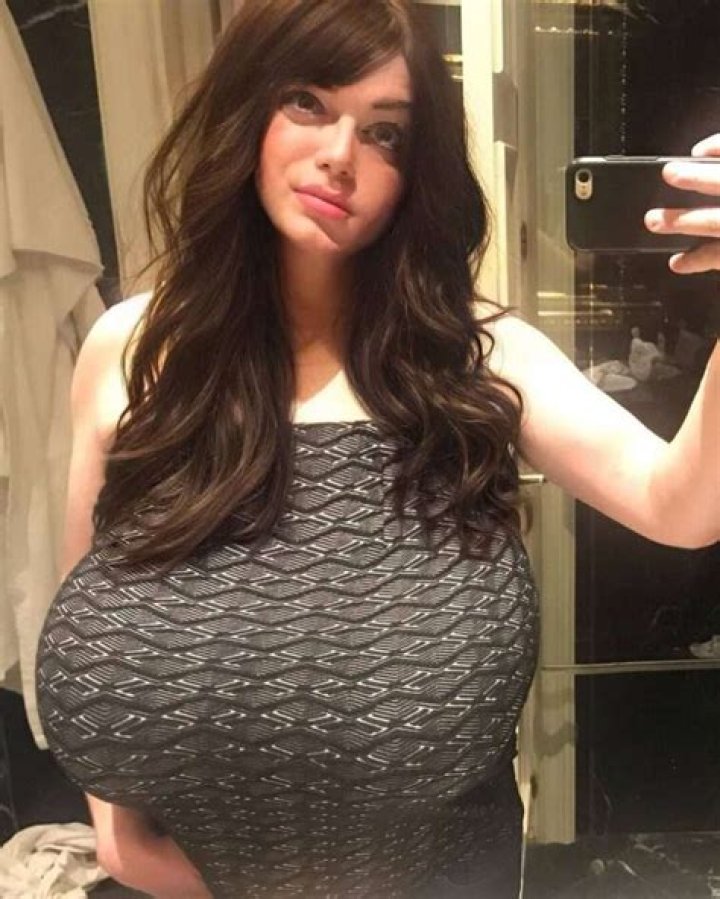 Gromie Bear Age, Wikipedia, Biography, Height, Weight, Net Worth and more