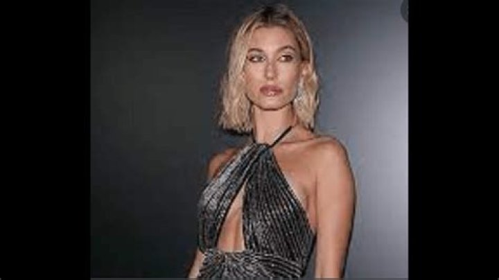 Hailey Bieber Shares Stunning New Makeup-Free Selfie After Crushing Pregnancy Gossip