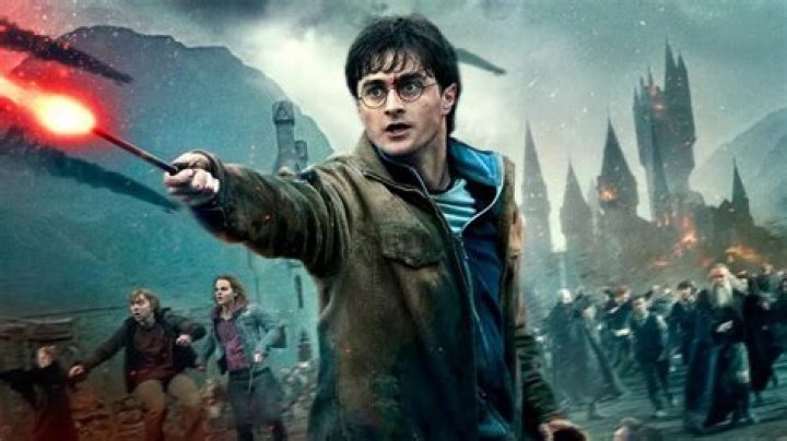 ‘Harry Potter’ fans ponder where all the witches and wizards were during the Battle of Hogwarts