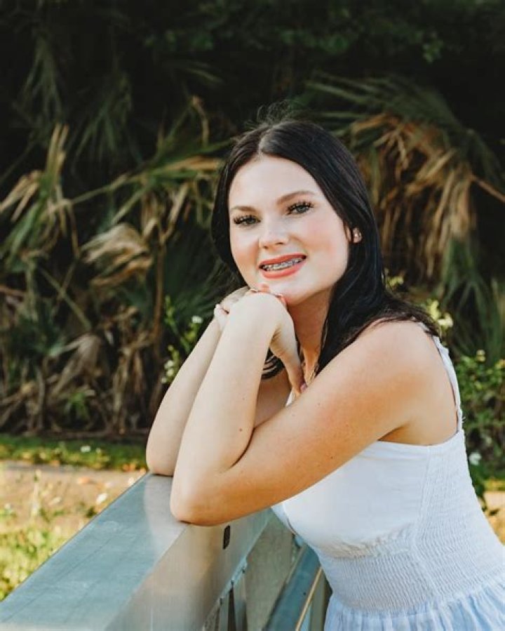 Has Fuzzi Asmr Done Face Reveal? Here Is Everything You Need To Know About The Youtuber