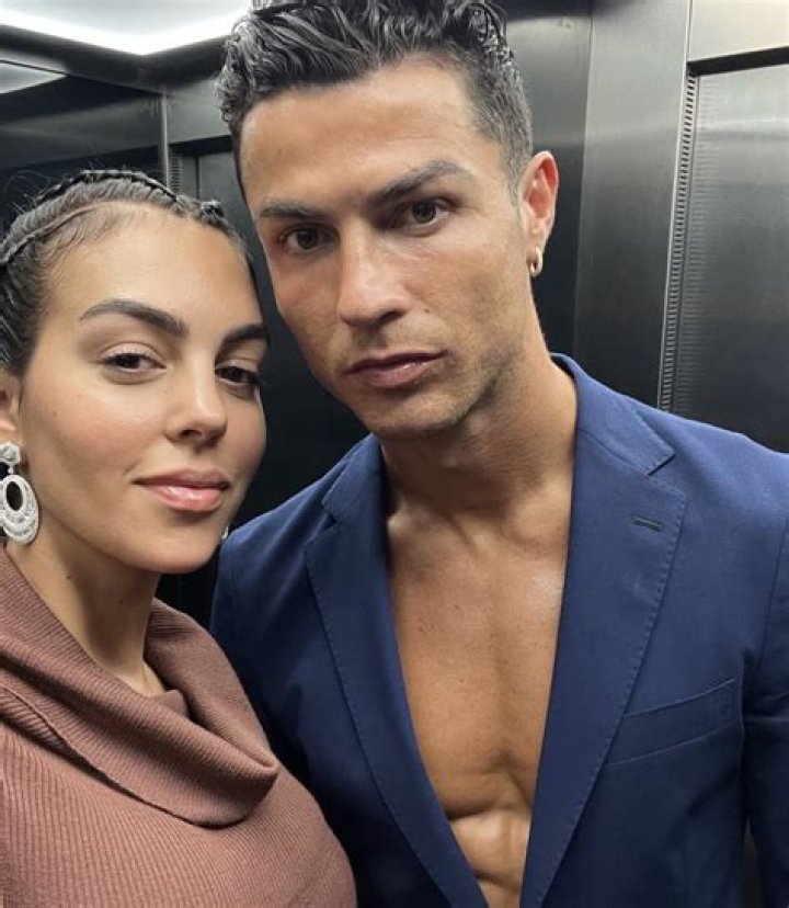 How many set of twins does Cristiano Ronaldo have?