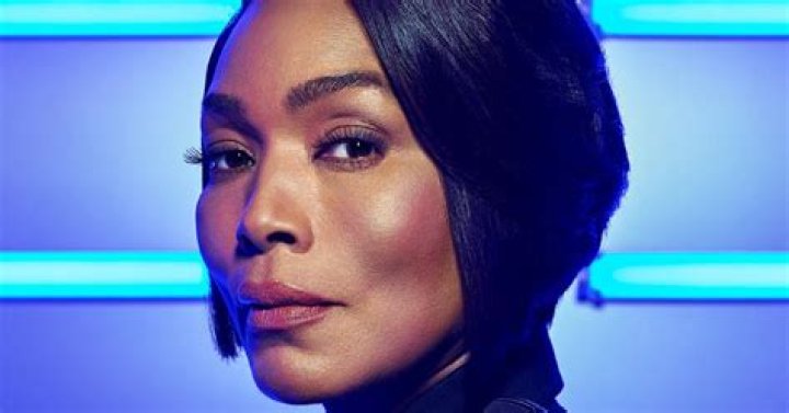 How Much Does Angela Bassett Make per Episode on 9-1-1?