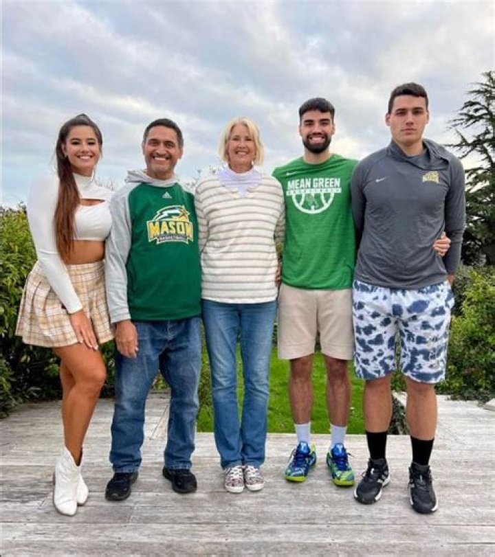 How Old And Tall Is TikToker, Marie Temara?