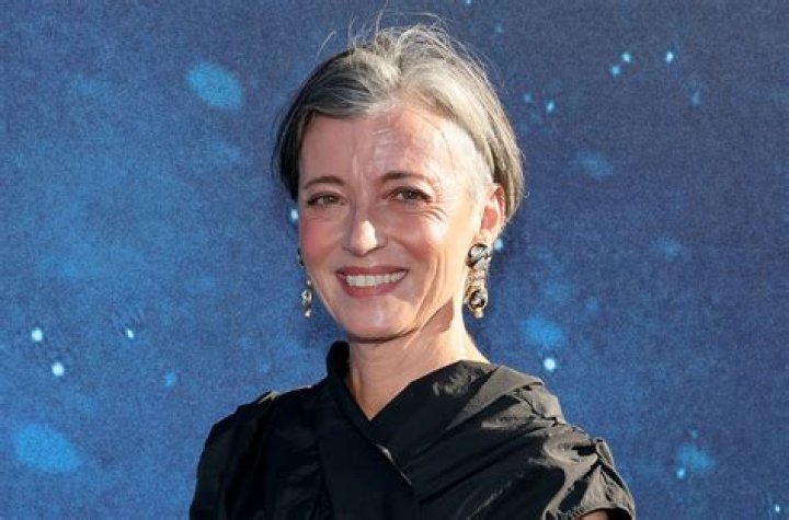 How old is Mia Sara now? – Celebrity